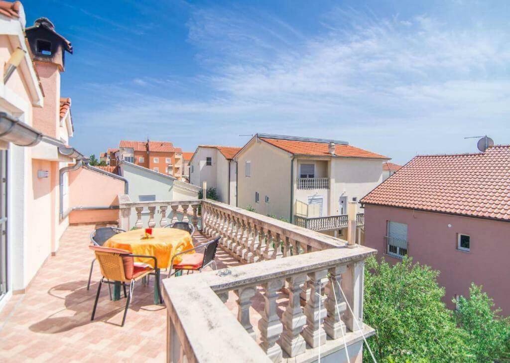 Apartmani Jerkin Vodice Exterior foto